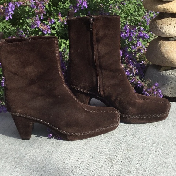 Linea Paolo Brown Suede Boots - Picture 2 of 6